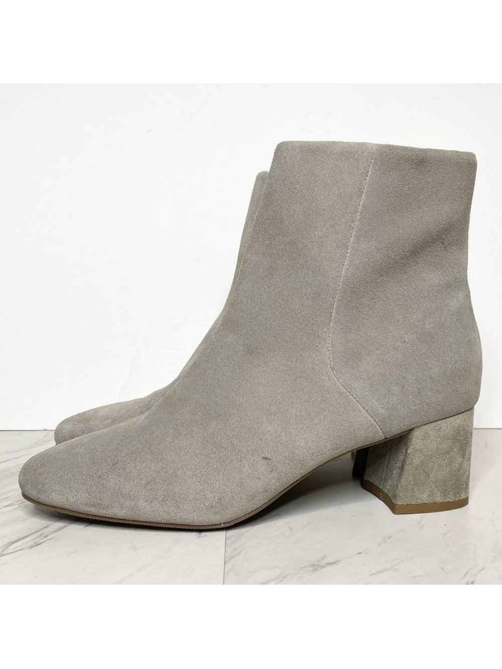 Blondo Etana Gray Suede Heeled Bootie 8 1/2